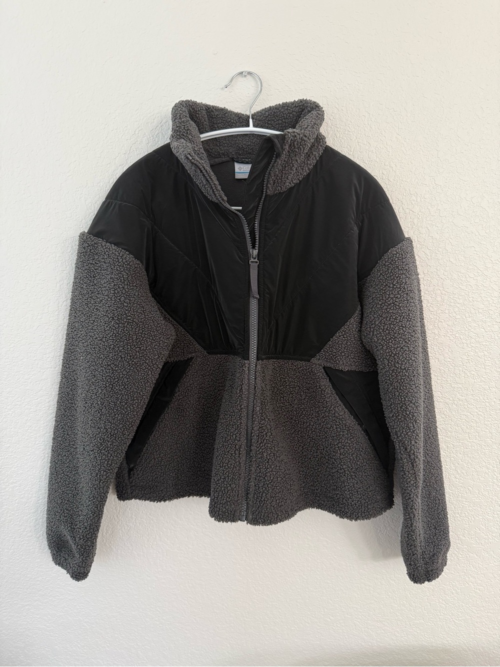 Columbia Women’s Gray Sherpa Fleece Full Zip Jacket Size S